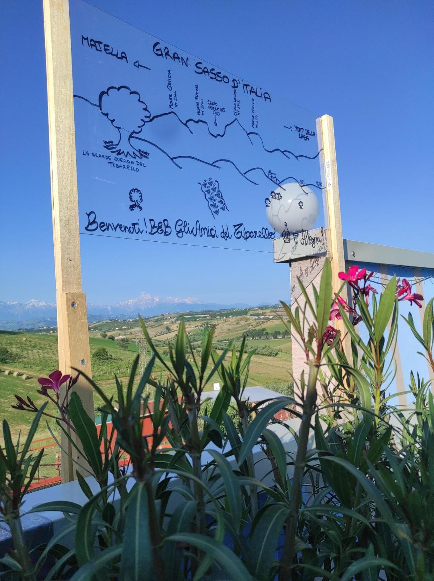 B&B Gli Amici Del Tubarello Roseto Degli Abruzzi Bagian luar foto